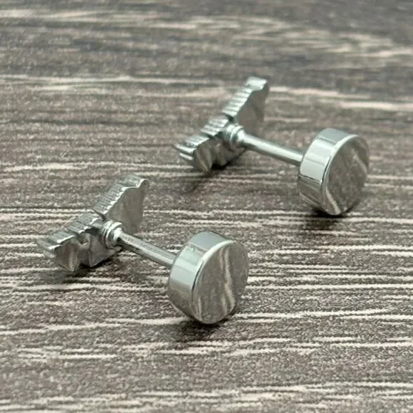 NEW! Tiny Feather Earrings Silver - Picture 8 of 8